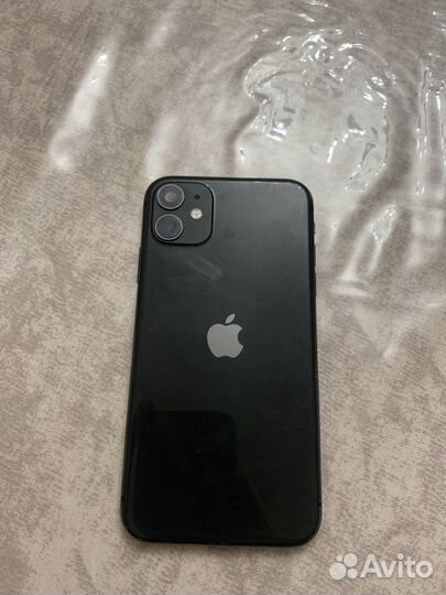 iPhone 11, 64 ГБ