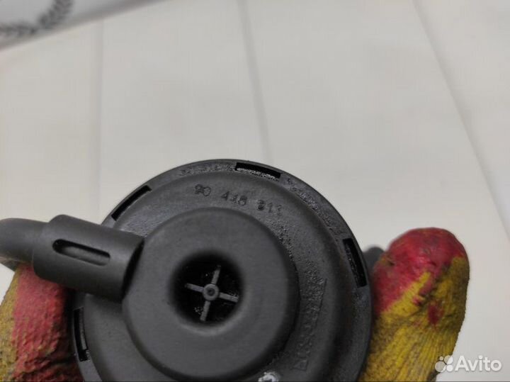 Клапан воздушный Opel Omega B седан 2.0 1994