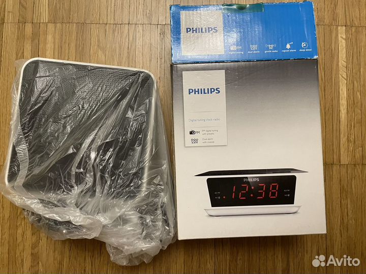 Радиобудильник Philips AJ3115/12 (новые)