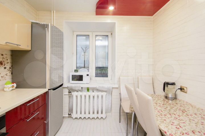 2-к. квартира, 56 м², 3/10 эт.