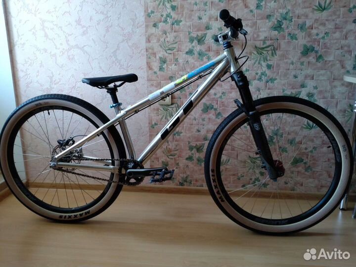 Трюковой велосипед по запчастям