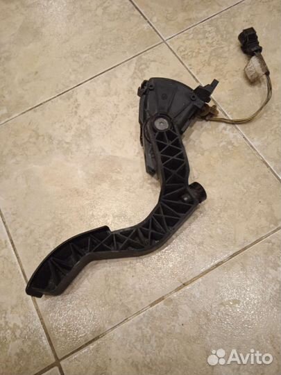 Педаль газа для Passat B5