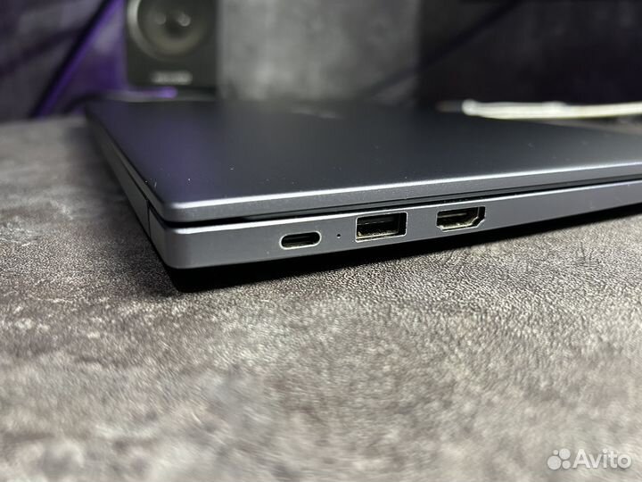 Huawei matebook d14 r5500u/8/512