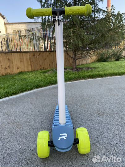 Самокат детский трехколесный