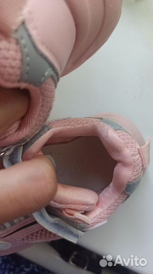 Кроссовки детские розовые 25 размер