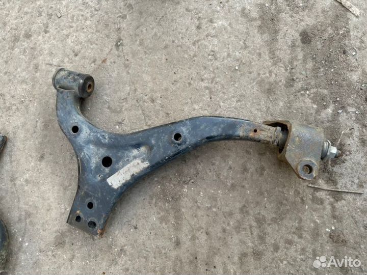 Рычаг подвески нижний передний правый Ssang Yong