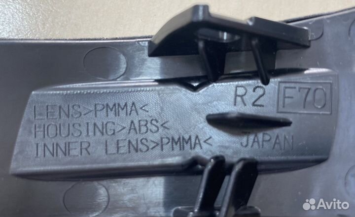 Повторитель поворота на зеркало Subaru