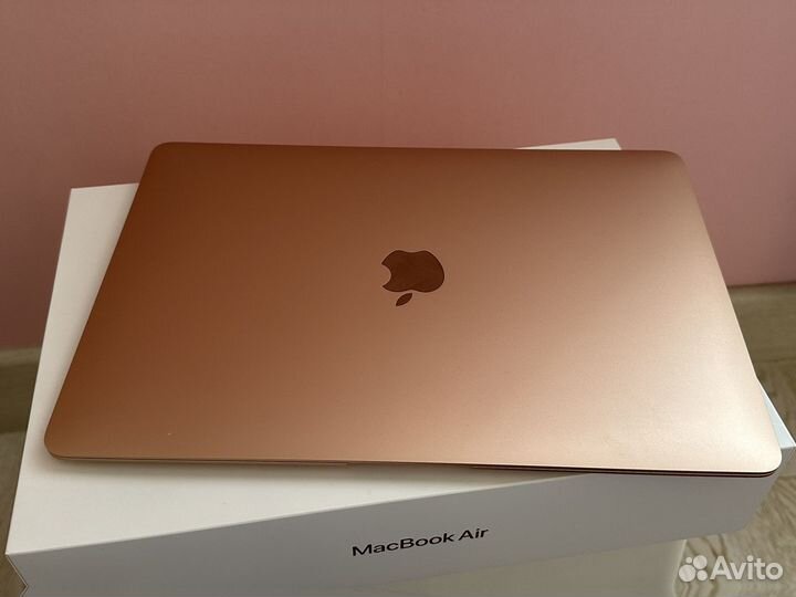 MacBook air 13 2020,256 гб, core i3 1,1 ггц