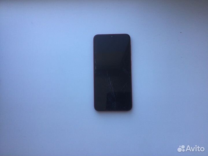 Samsung Galaxy A10, 4/32 ГБ