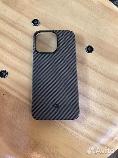 Чехол на iPhone 13 pro pitaka