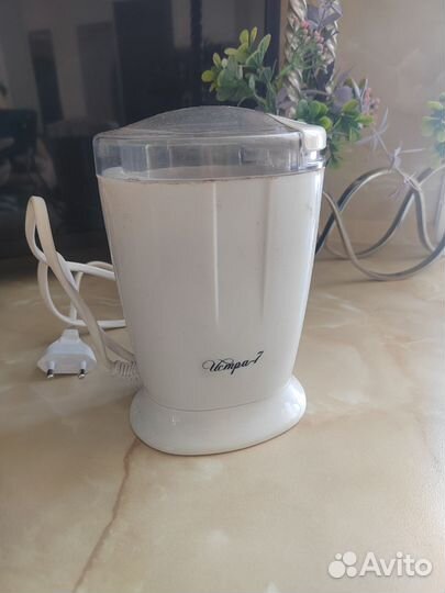 Кофемолка электрическая бу