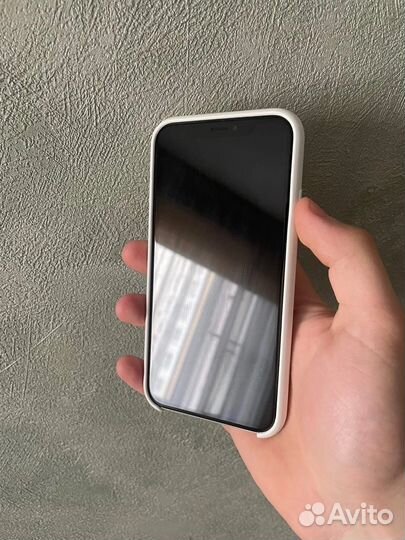 Телефон iPhone хр 128 гб