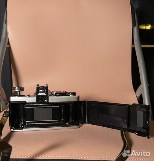 Пленочный фотоаппарат Olympus OM-1