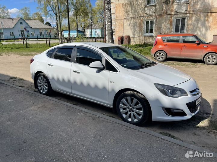 Opel Astra 1.4 AT, 2013, 230 000 км