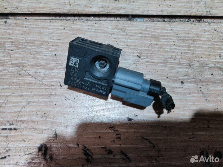 Датчик airbag Opel Astra J 2010