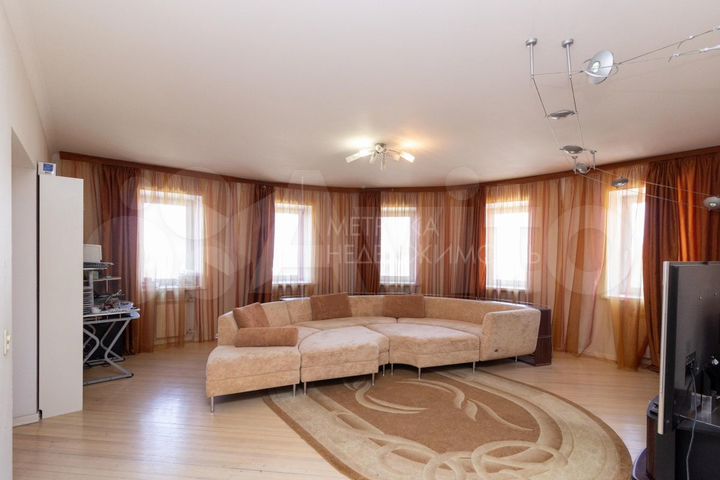 4-к. квартира, 138,3 м², 4/9 эт.