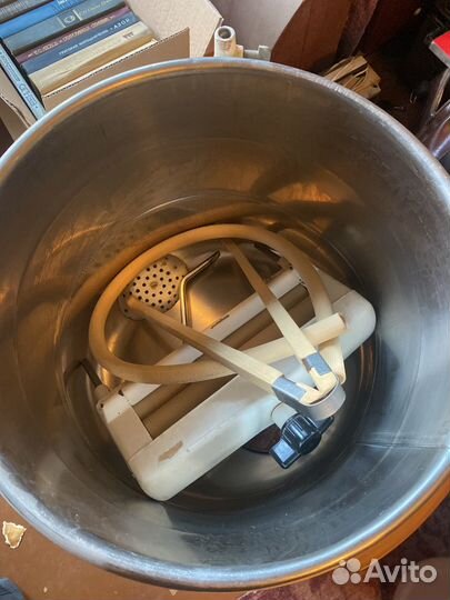 Стиральная машинка СССР волга 8Р