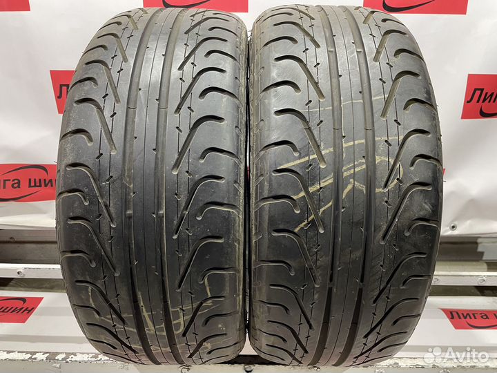 Pirelli P Zero Corsa 235/35 R19