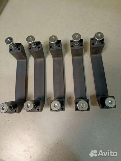 Дверные ручки