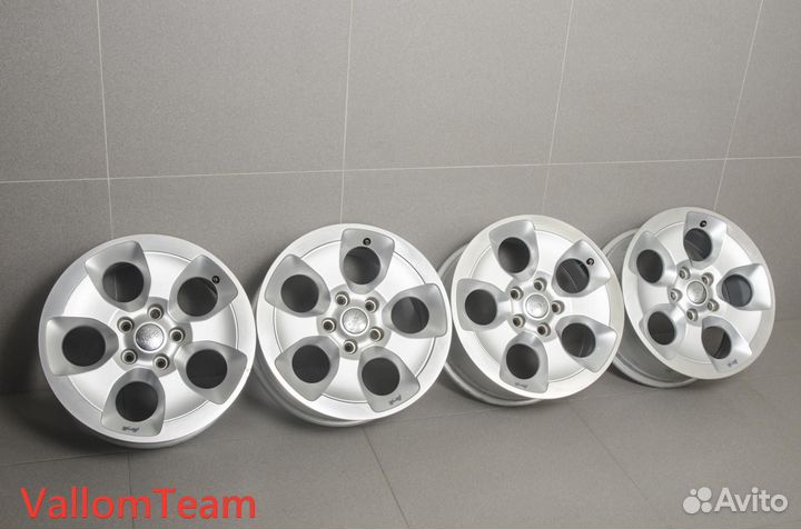 Лот UP29170881 Оригинальные 18-е диски jeep