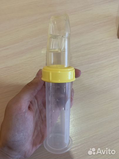 Поильник мягкая ложечка medela softcup