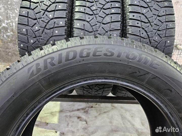 Bridgestone Blizzak Spike-02 205/60 R16 92T