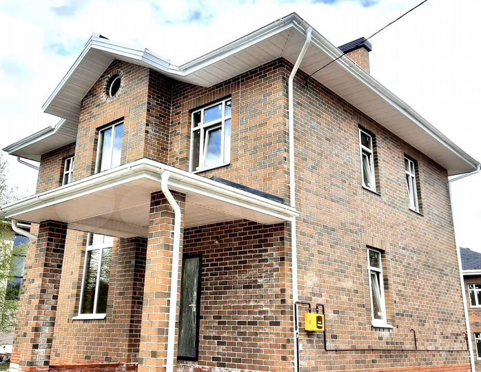 Коттедж 150 м² на участке 5 сот.