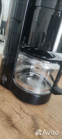 Кофеварка капельная Moulinex Uno FG121811, черный