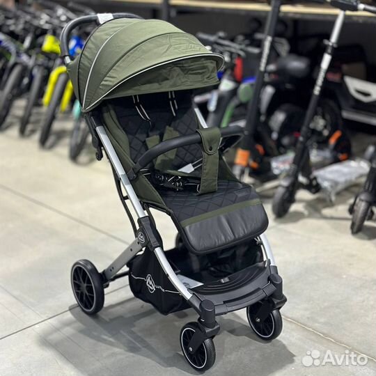 Прогулочная коляска luxmom