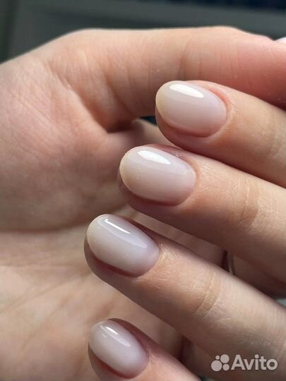 Маникюр и педикюр