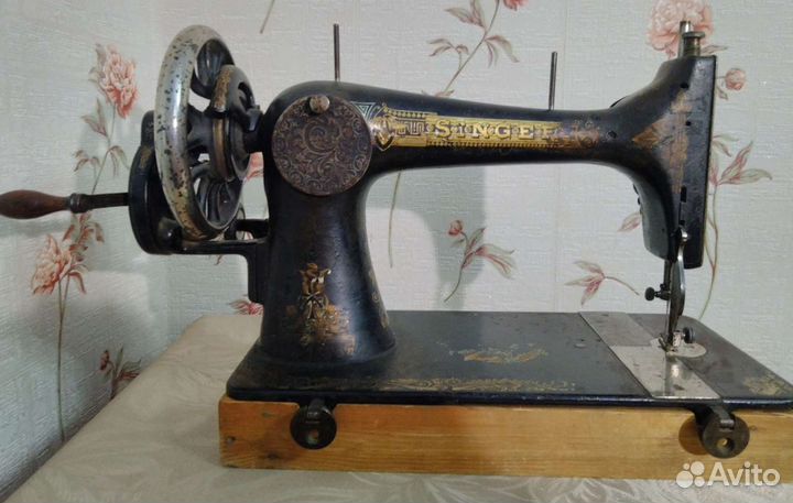 Швейная машина Singer