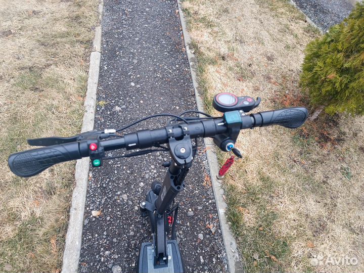 Самокат взрослый электрический