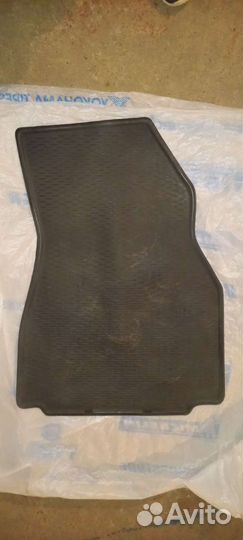 Резиновый коврик Renault Megane