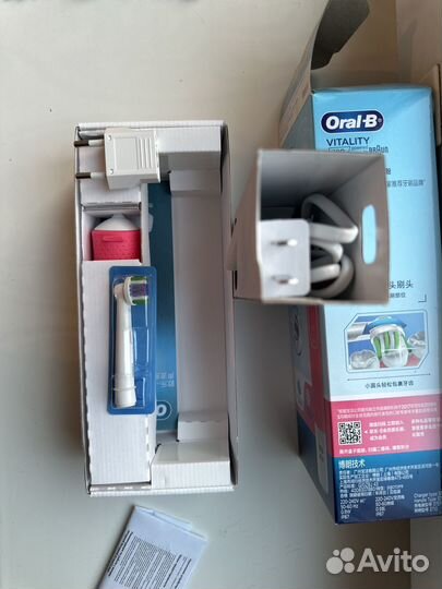 Зубная щетка oral b новая