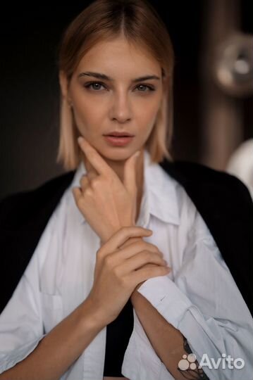 Визажист-бровист