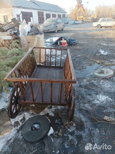 Телега декоративная