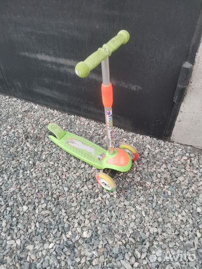 Самокат детский трехколесный с сиденьем