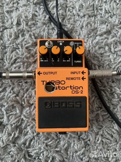 Гитарная педаль Boss Turbo distortion Ds2