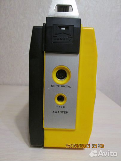 Кассетный ретро-магнитофон 