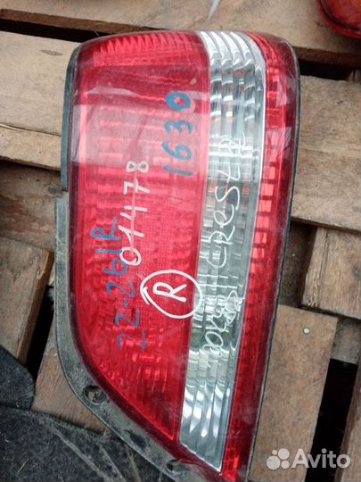 Стоп-сигнал правый на toyota cresta GX100, JZX100