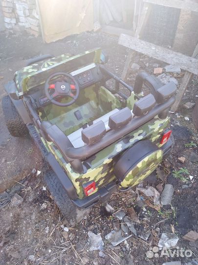 Детский электромобиль джип