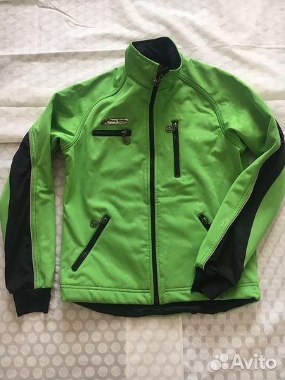 Лыжная разминочная куртка