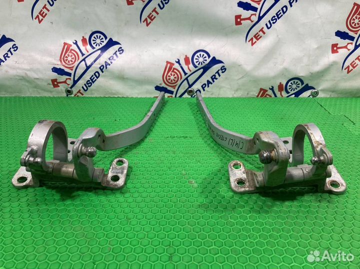 Петля двери багажника Volkswagen Touareg 7L6 7L7