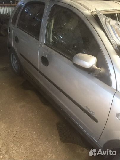Двери Опель Корса