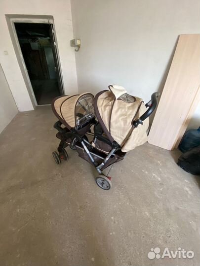 Коляска для двойни