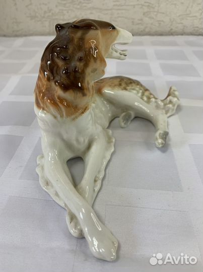 Статуэтка фарфоровая. Борзая. лфз