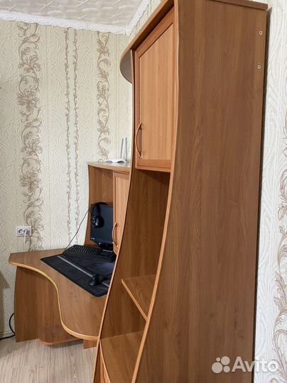 Компьютерный стол