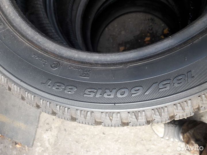 Hankook Winter I'Pike 185/60 R15 88T