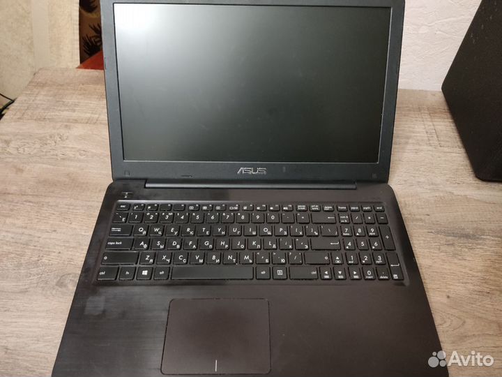 Ноутбук Asus X556