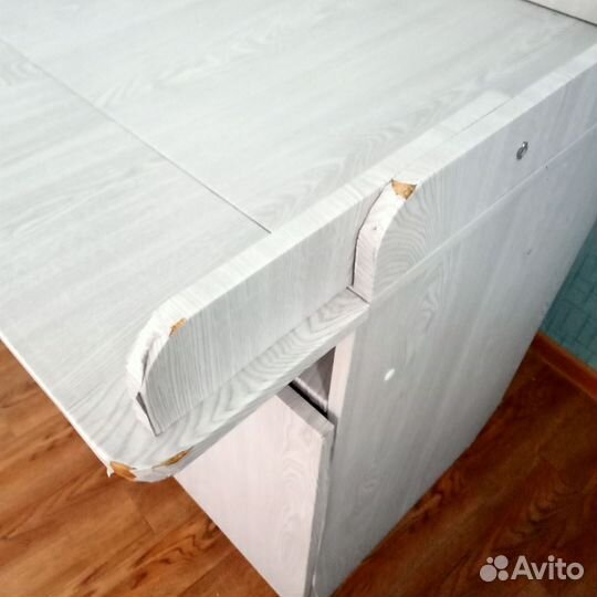 Пеленальный стол